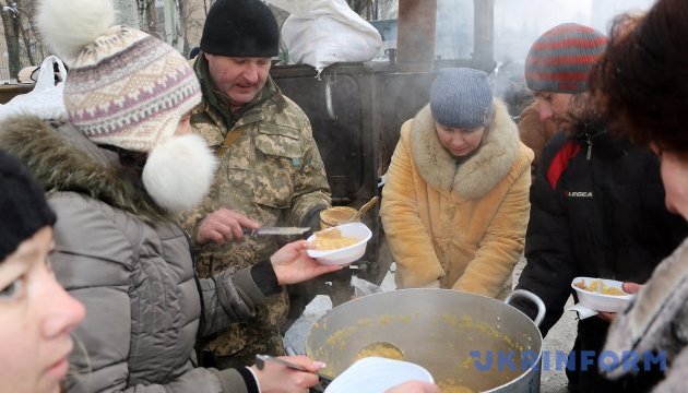 Похолодало: у Києві розгортають 30 пунктів обігріву