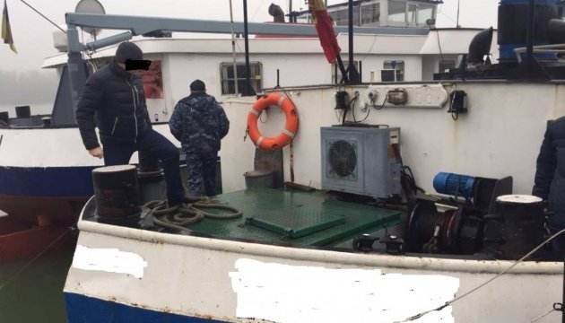 Схеми Курченка: в Рені заарештували чотири судна для вивозу нафти за кордон