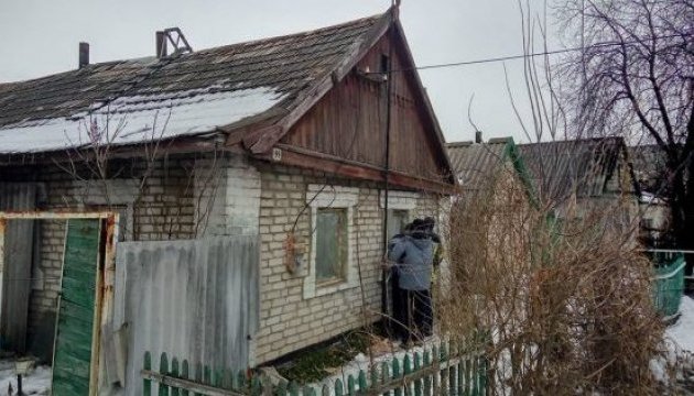 Ветерани АТО полагодили вікна та дахи у старій частині Авдіївки 