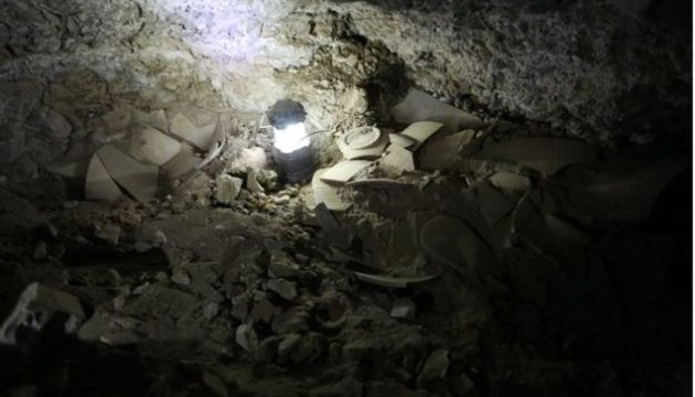 У Юдейській пустелі знайшли печеру, в якій зберігалися сувої Мертвого моря
