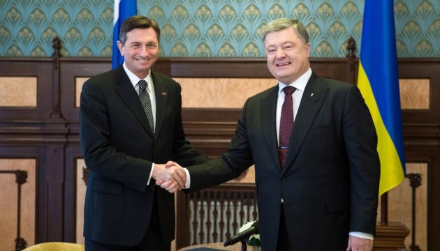 Poroshenko agradeció al presidente de Eslovenia por el apoyo de la introducción de la exención de visados con la UE 