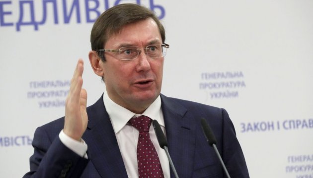 Луценко, каже, що у ГПУ досить доказів, аби зняти недоторканність із шістьох нардепів 