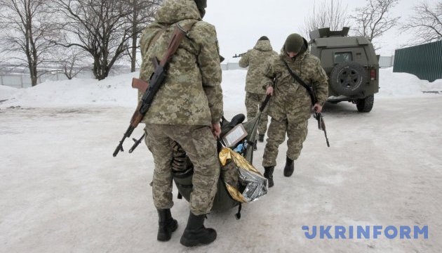 En la ATO dos soldados ucranianos resultan heridos