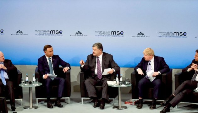 Poroshenko, Duda discuss escalation in Donbas in the framework of Munich Security Conference