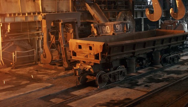 Handelsblockade: Zwei Werke stellen den Betrieb ein Handelsblockade: Zwei Werke stellen den Betrieb ein