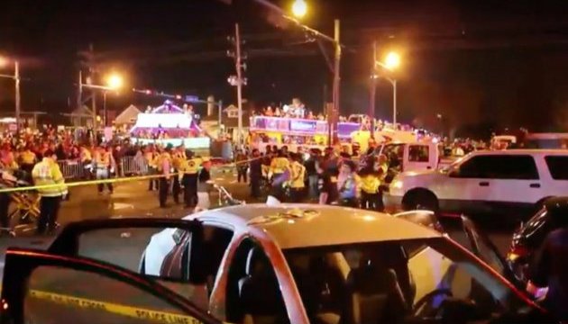 У Новому Орлеані автомобіль в'їхав у натовп: 28 осіб постраждали 