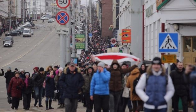 У чотирьох містах Білорусі проходять акції проти декрету 