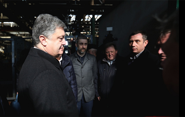 Порошенко в Харькове: президент пообещал повышение заработной платы вдвое