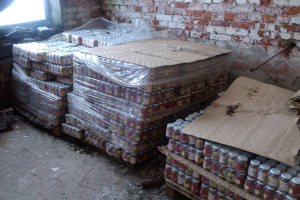 Загарбники використовують ТОТ Луганщини для утилізації прострочених продуктів
