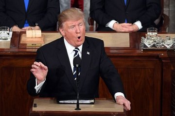 Трамп назвав найбільшим полюванням на відьом розслідування щодо зв'язків з РФ