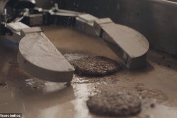 В Калифорнии робота научили жарить котлеты
