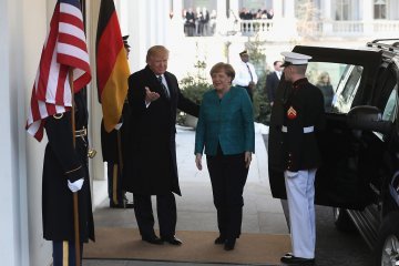 У Вашингтоні починається зустріч Меркель з Трампом