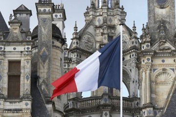 La France condamne le tir de missile russe contre un supermarché en Ukraine