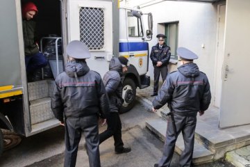 Українцю дали 15 діб за участь у мінських мітингах