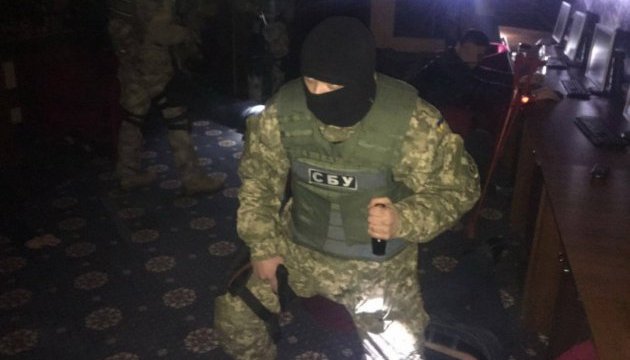 В Кривом Роге СБУ изъяла арсенал оружия В Кривом Роге СБУ изъяла арсенал оружия