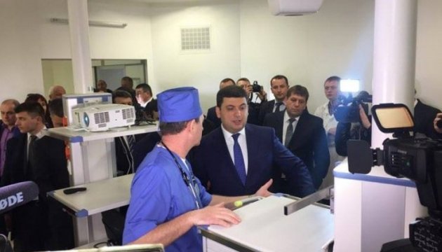 Groysman says that 12-13 cardiac centres to be opened in Ukraine