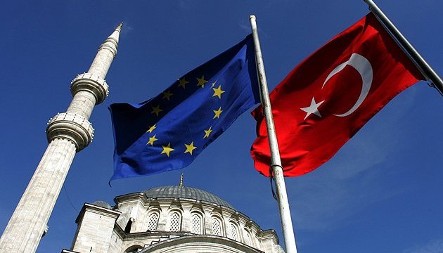 Берлін проти припинення переговорів щодо членства Туреччини в ЄС 