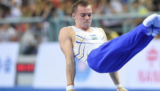 Le gymnaste ukrainien Vernyayev remporte la médaille d'or à la Coupe du monde 2017 à Stuttgart