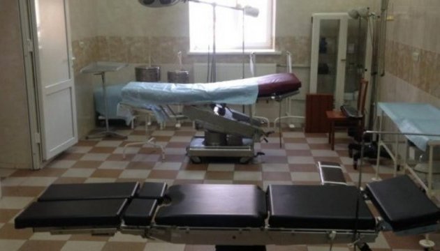 Чернівецька лікарня закупила меблі за кошти американських благодійників 