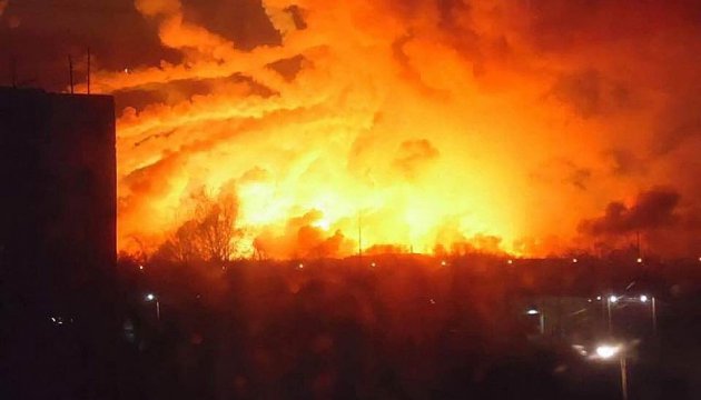 Что еще Россия должна сделать с Украиной, чтобы здесь поняли - это недружественная страна? Что еще Россия должна сделать с Украиной, чтобы здесь поняли - это недружественная страна?