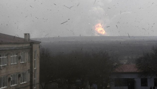 Les réserves de munitions dans l’entrepôt à Balakliya sont détruites à 50% 