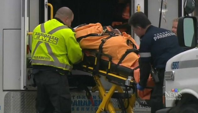 У Канаді автомобіль збив людину з вогнепальним пораненням