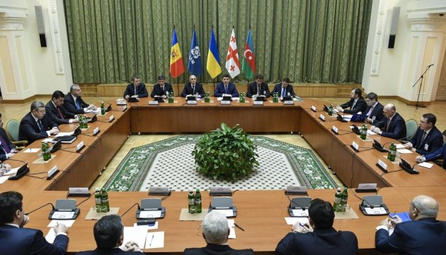 Premier ruft GUAM auf, der Ukraine zu helfen, die Souveränität zu verteidigen
