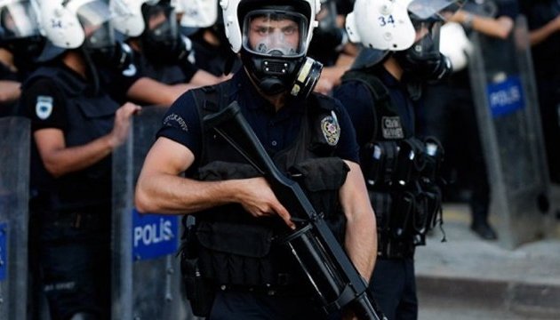 У Туреччині за тиждень провели понад 300 антитерористичних операцій