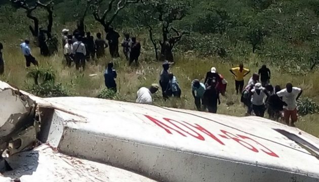 У Зімбабве розбився літак, шестеро загиблих