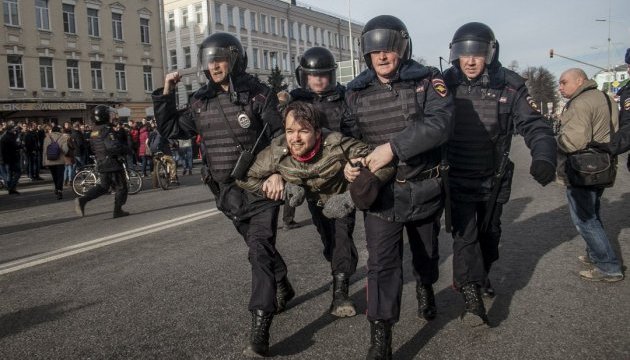 У Росії “каратимуть рублем” за мітинги, які не відбулися