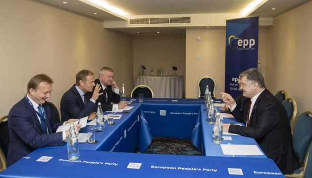 Порошенко й Туск обговорили підготовку до Саміту Україна-ЄС