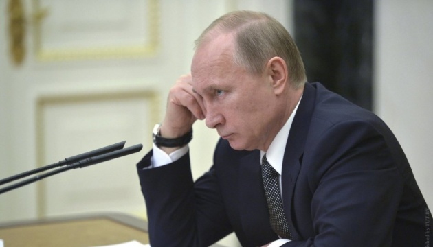 Путін підписав указ про економічні санкції проти України