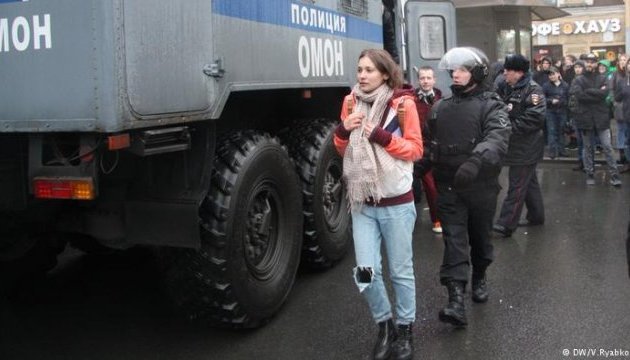 Amnesty визнала затриманих 26 березня на мітингах в Росії в'язнями совісті
