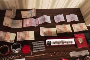 Инспектора Волынской таможни забрали со взяткой на рабочем месте