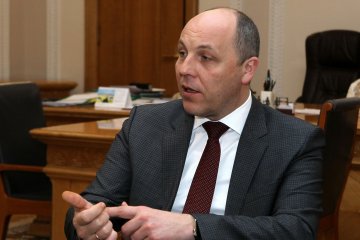 Парубий об объединении БПП и Народного фронта: решения еще нет