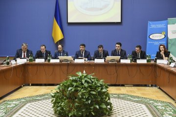 Гройсман анонсировал обновление кадров в госслужбе