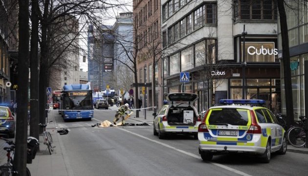 Теракт у Стокгольмі: у вантажівці знайшли вибухівку