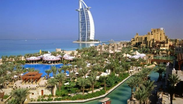 Дубай пропонує пляжний відпочинок на будь-який смак