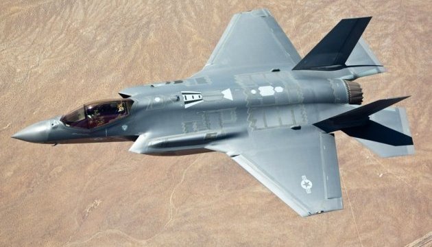США випробують найновітніші винищувачі F-35A в Європі