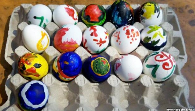 Members of Ukrainian Cultural Society of Sevastopol hold Pysanka Day