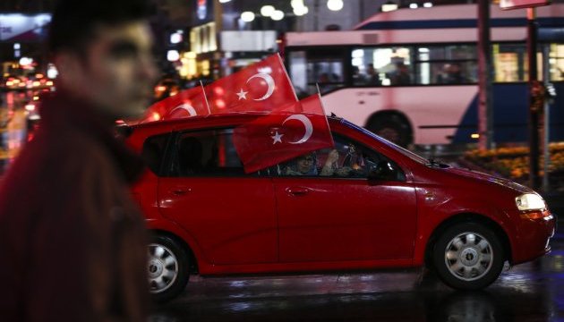 Турецька влада дозволила арештувати 63 розвідників