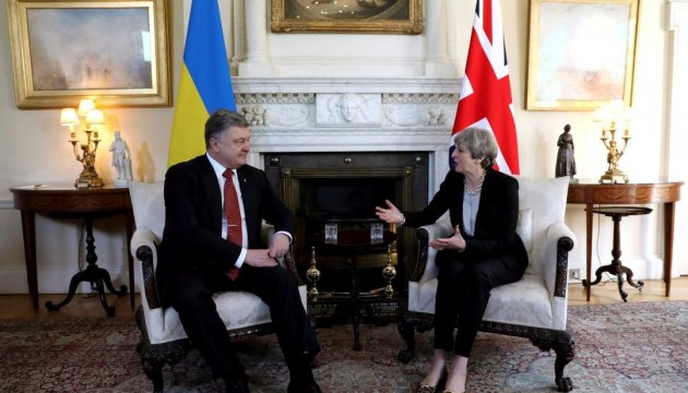 Petro Poroshenko le recordó a Theresa May sobre el Memorando de Budapest
