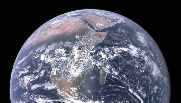 Супутник ESA показав частину Землі, яка об’єднує три континенти