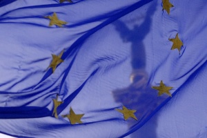 EU considering EUR 100B fund for Ukraine – Bloomberg