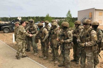Спецназівці отримали премії від Полторака за військові навчання у Литві