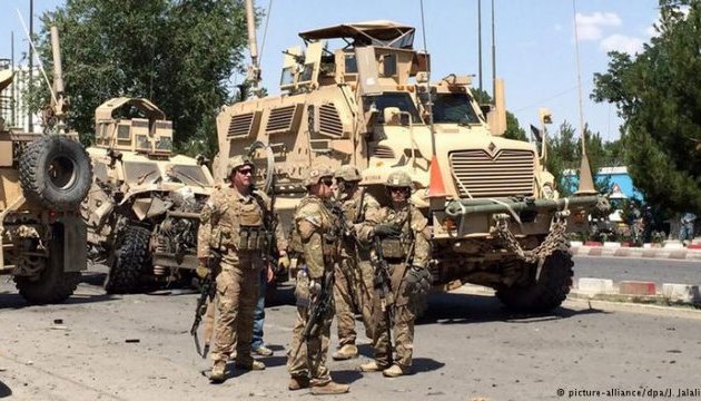 У Кабулі смертник напав на конвой НАТО, загинули восьмеро цивільних