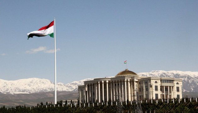 Таджикистан відмовився від нав'язуваної Кремлем акції на 9 травня 