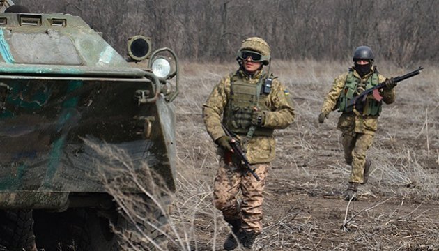 Lysenko berichtet über vier verletzte Soldaten in Ostukraine 