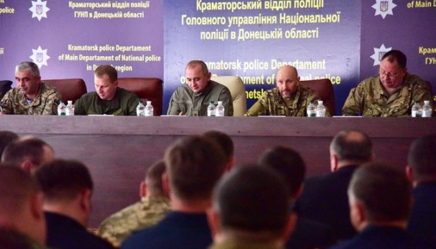 Матіос представив нового військового прокурора сил АТО 