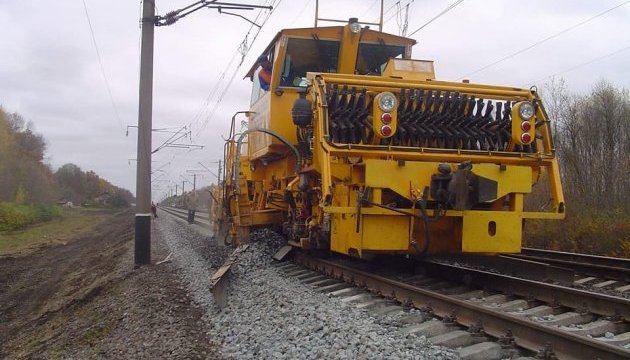 Укрзалізниця реконструює ділянку у Фастові: які поїзди змінять розклад